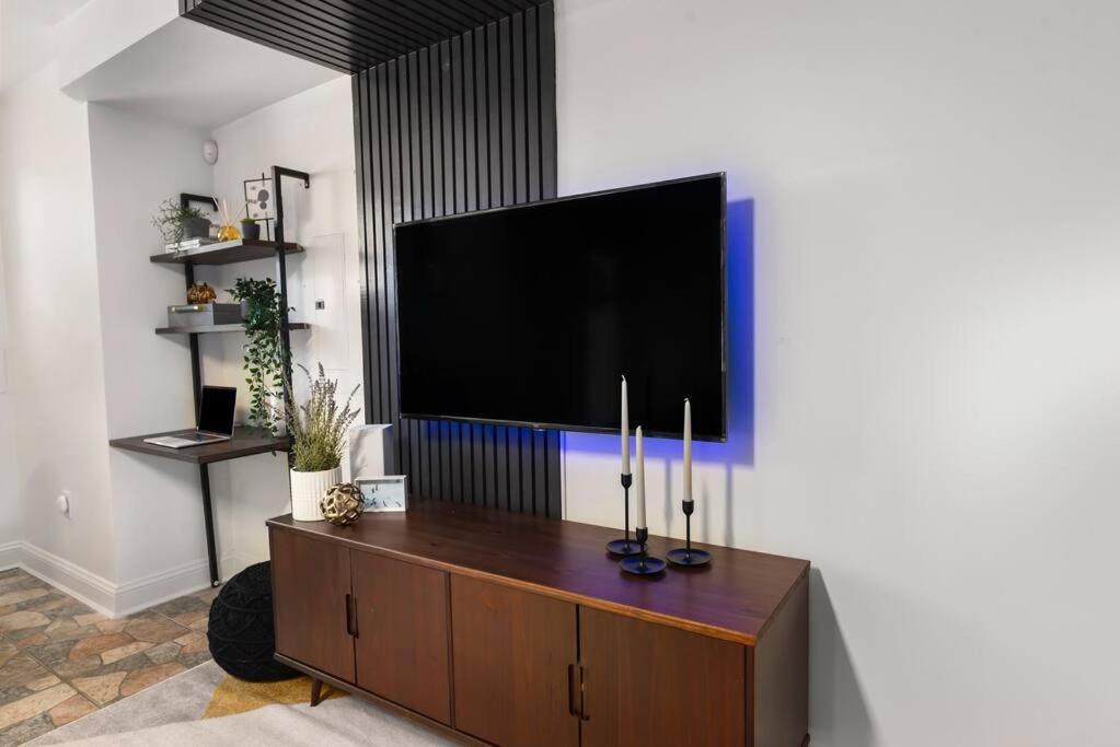 Upscale 2Br Apartment With Patio Washington Eksteriør billede