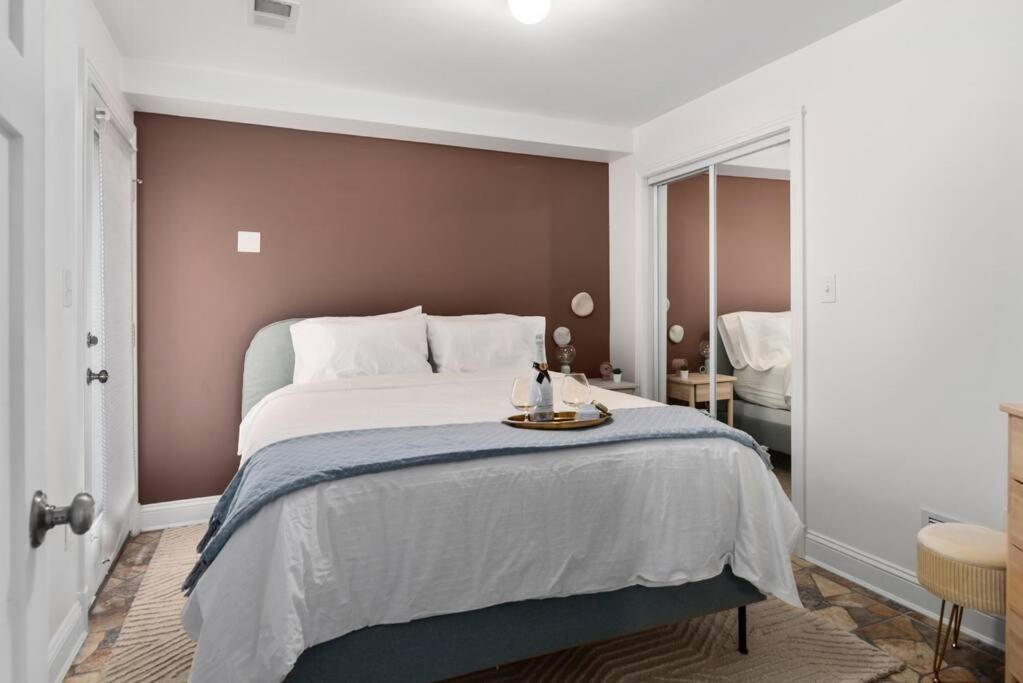 Upscale 2Br Apartment With Patio Washington Eksteriør billede